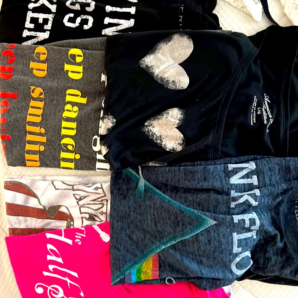 Bundle of 6 t shirts